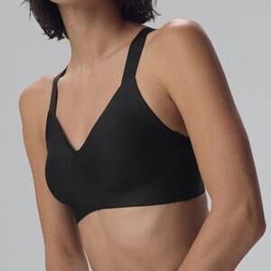 Alo Yoga Airlift Strength Bra Black Size XS BNWOT Seamless Adjustable Support